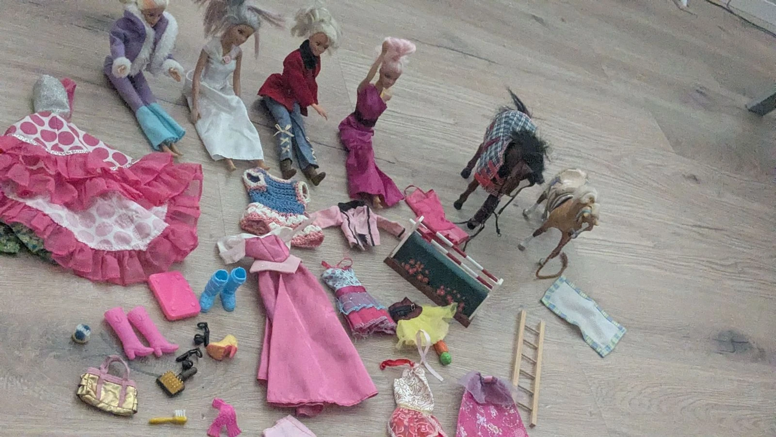 Heel veel barbie spullen 
